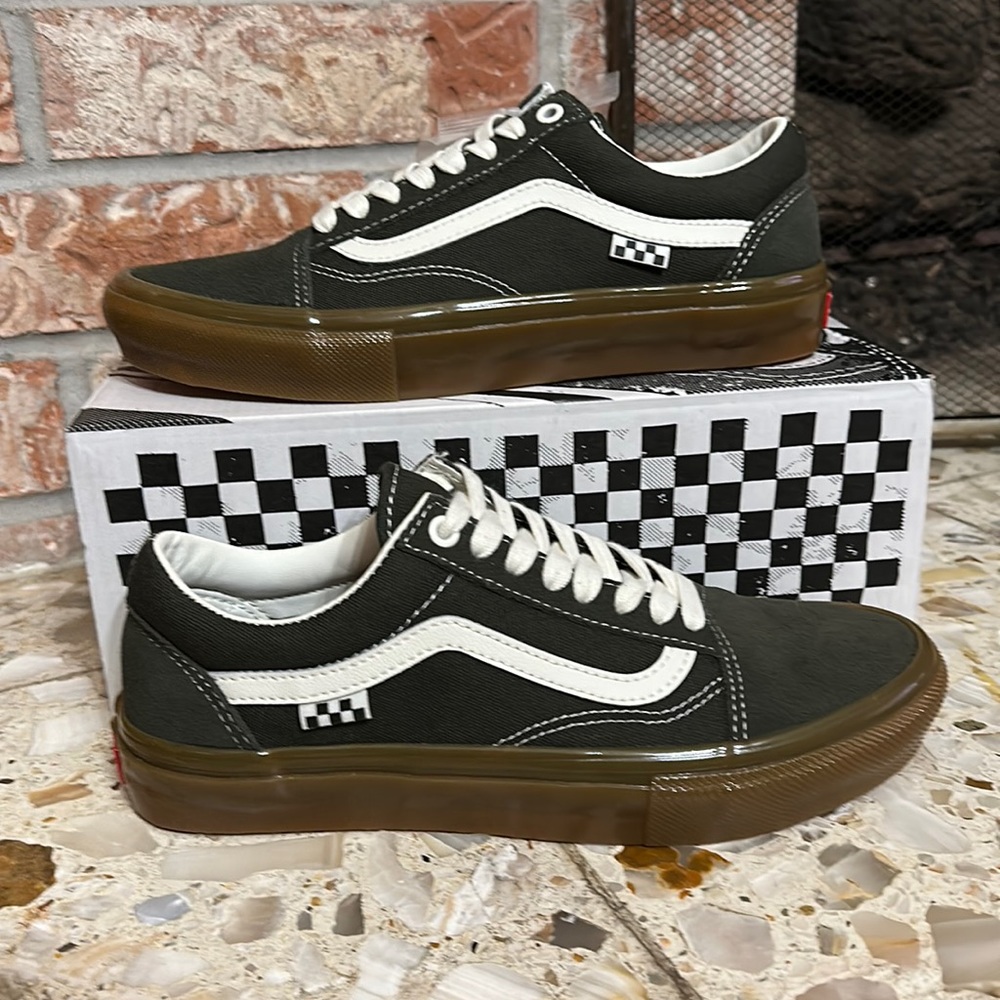 Vans skate Old Skool Forest Night Gum men’s size 8 or women’s size 9.5